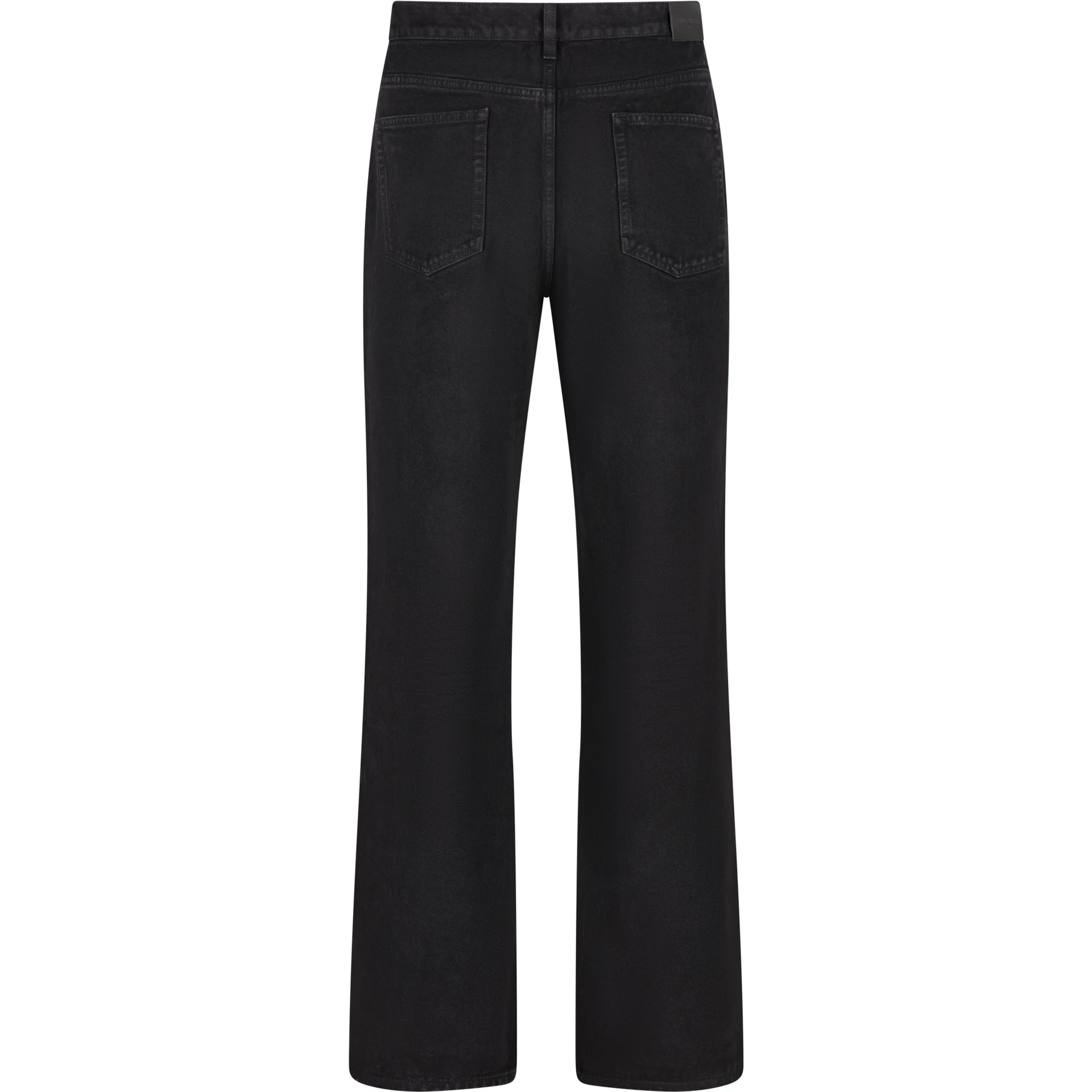 بنطلون جينز بقصة مستقيمة