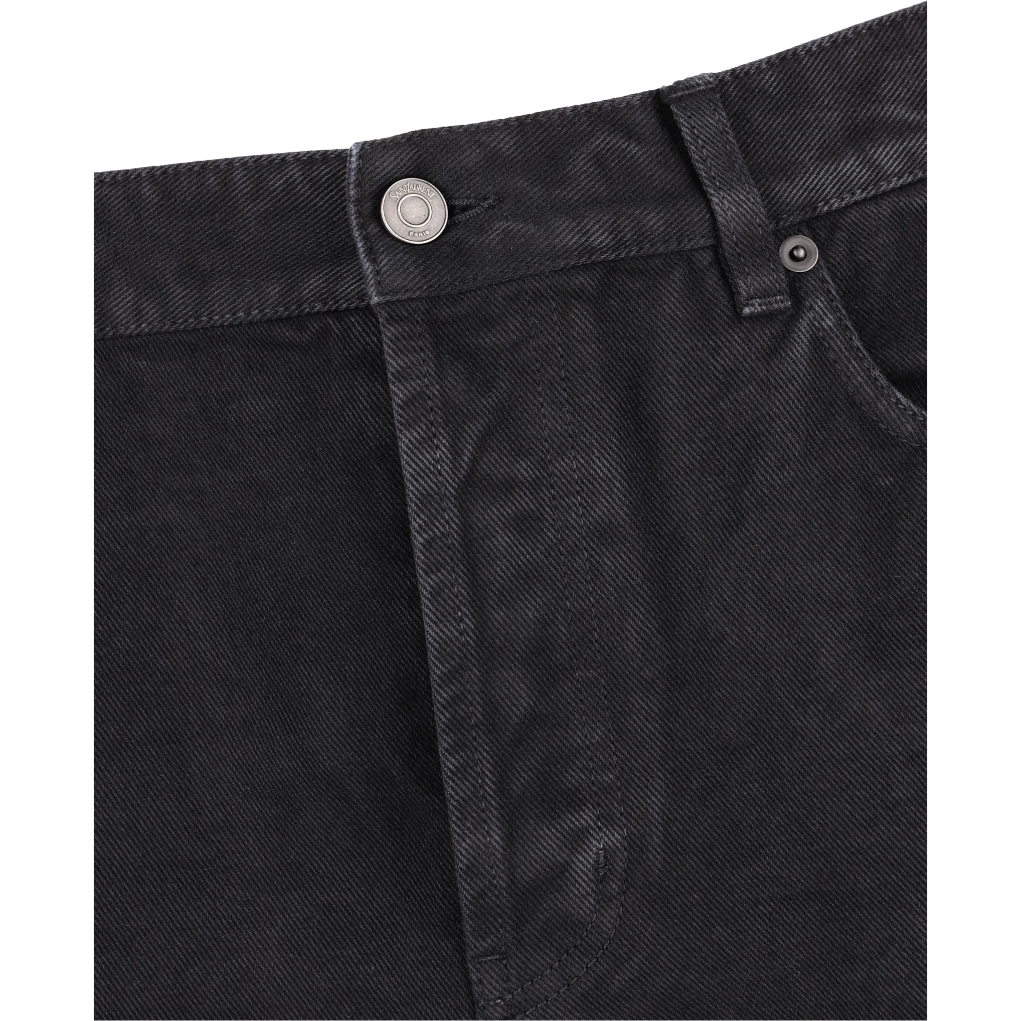 بنطلون جينز بقصة مستقيمة