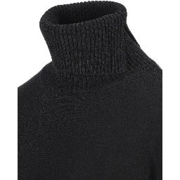 كنزات جيفنشي سوداء