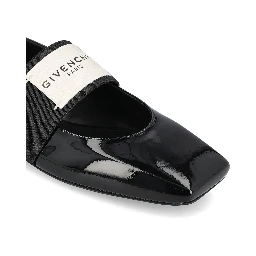 حذاء جيفنشي مسطح أسود