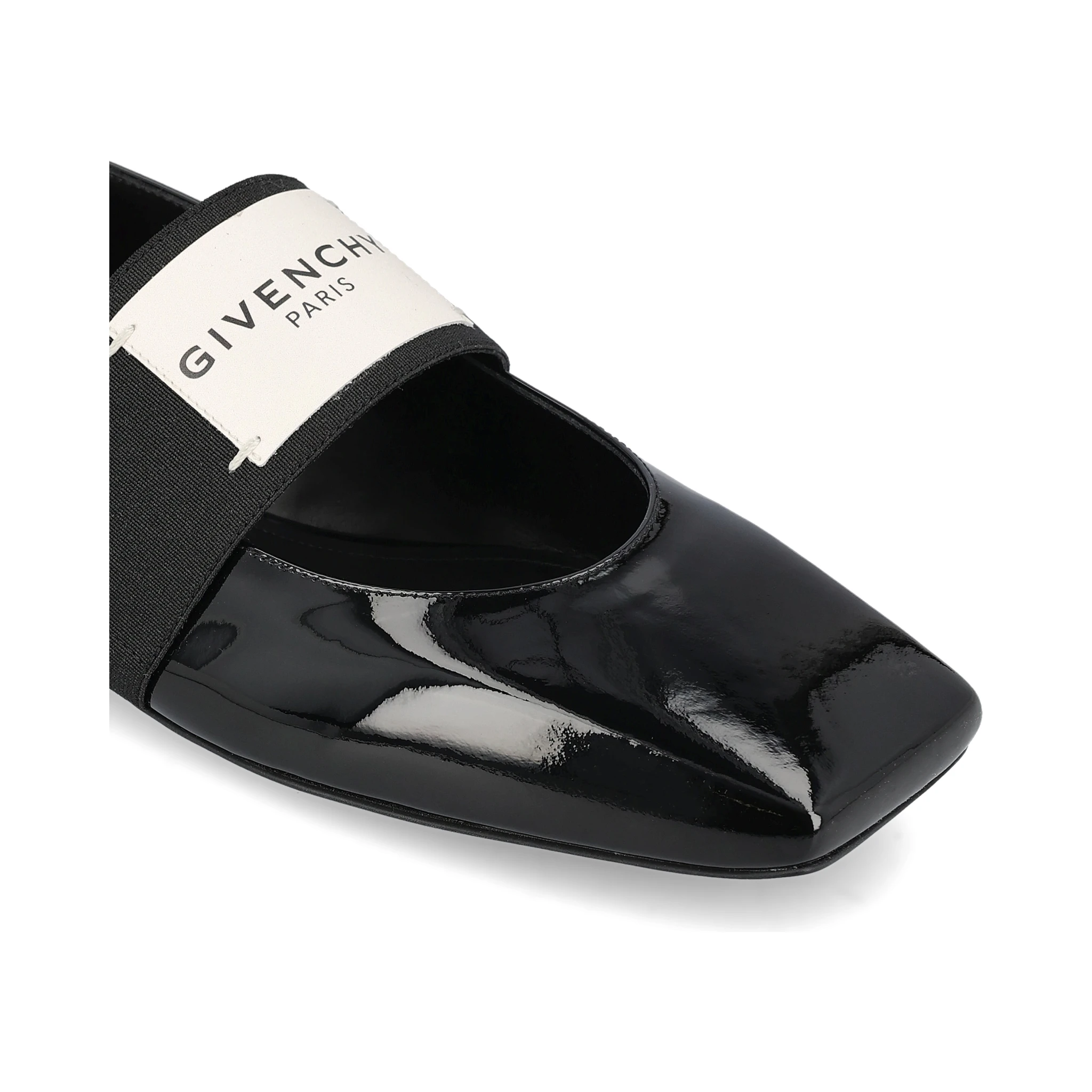 حذاء جيفنشي مسطح أسود