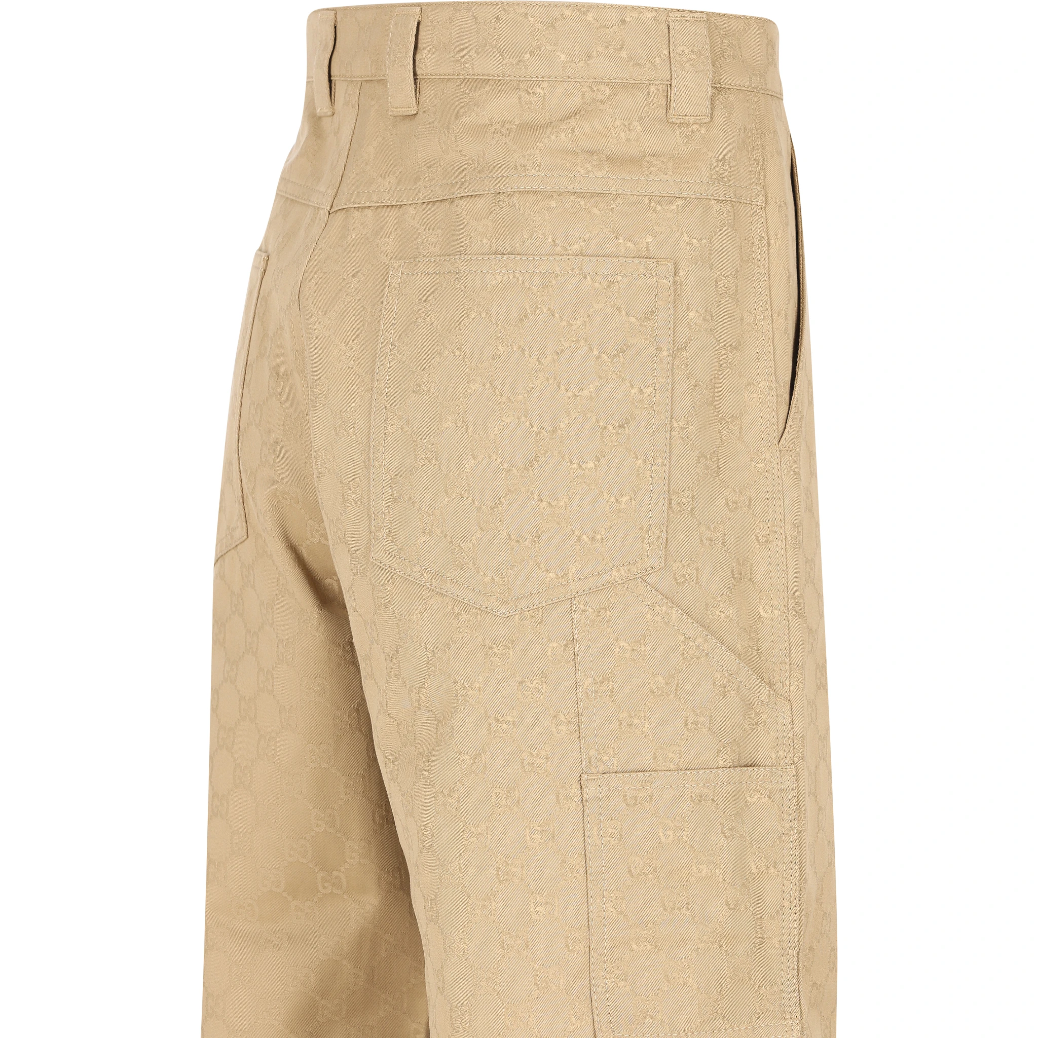 ملابس غوتشي الجاهزة