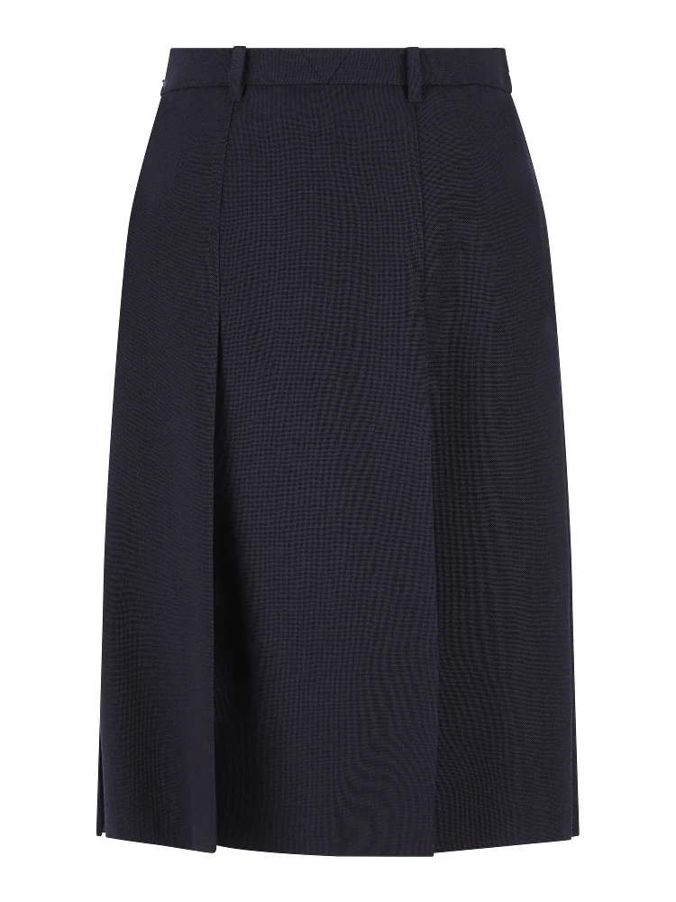 Pleated belt loops skirt alternative