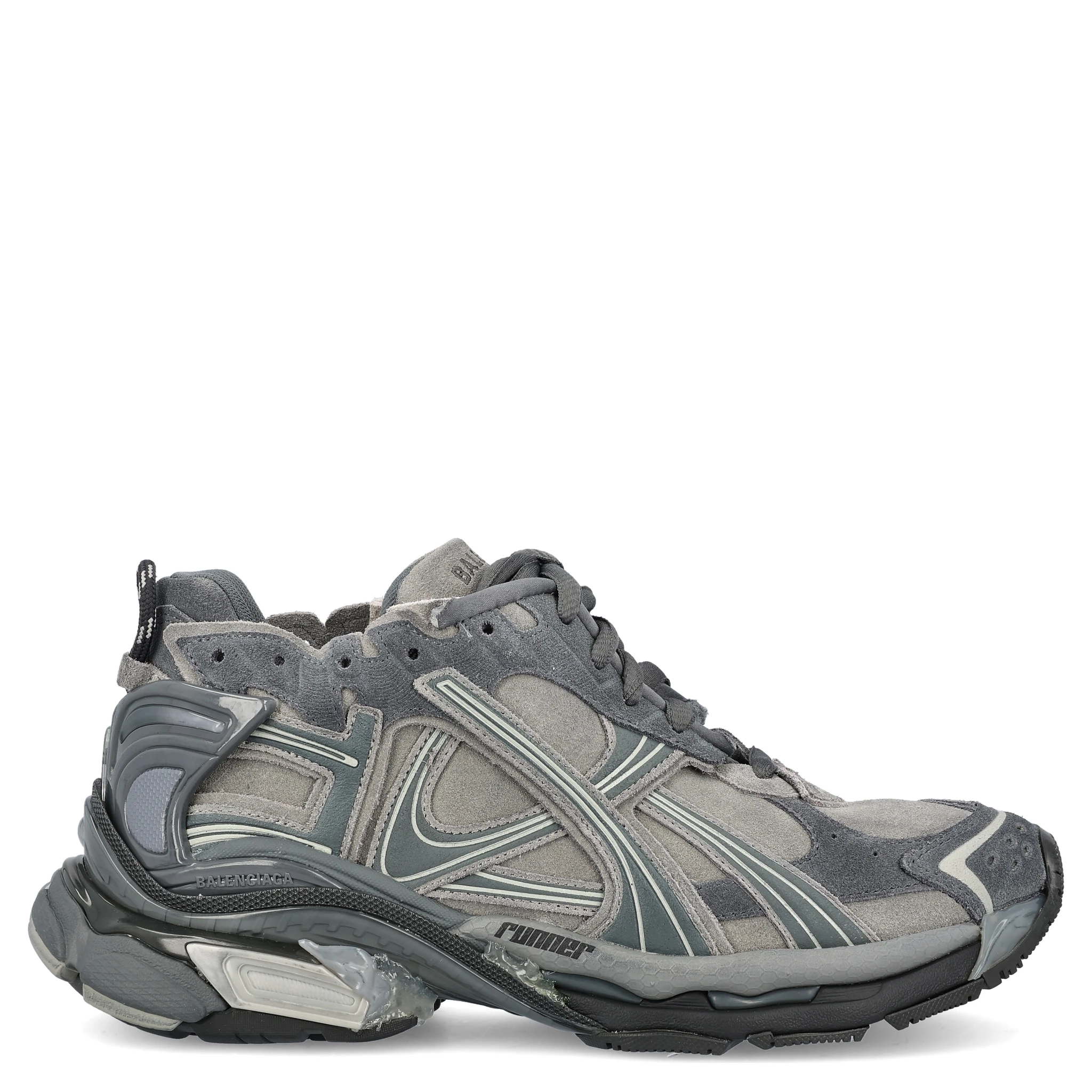 Runner trainers