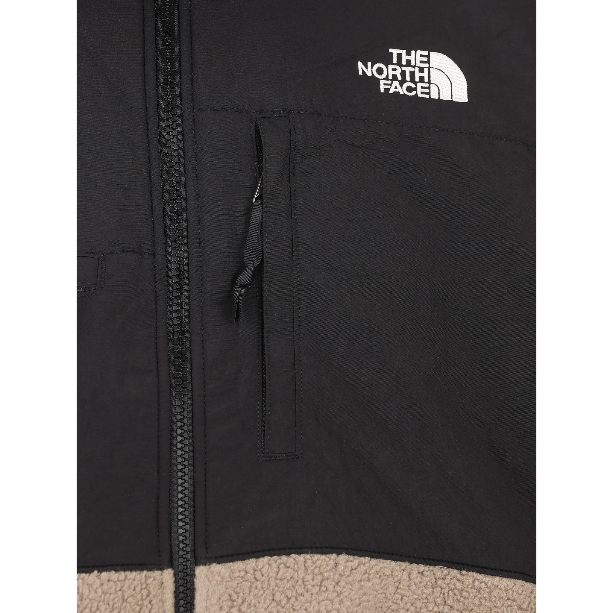 THE NORTH FACE Jackets