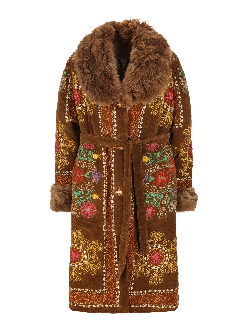 زازي كوتس براون