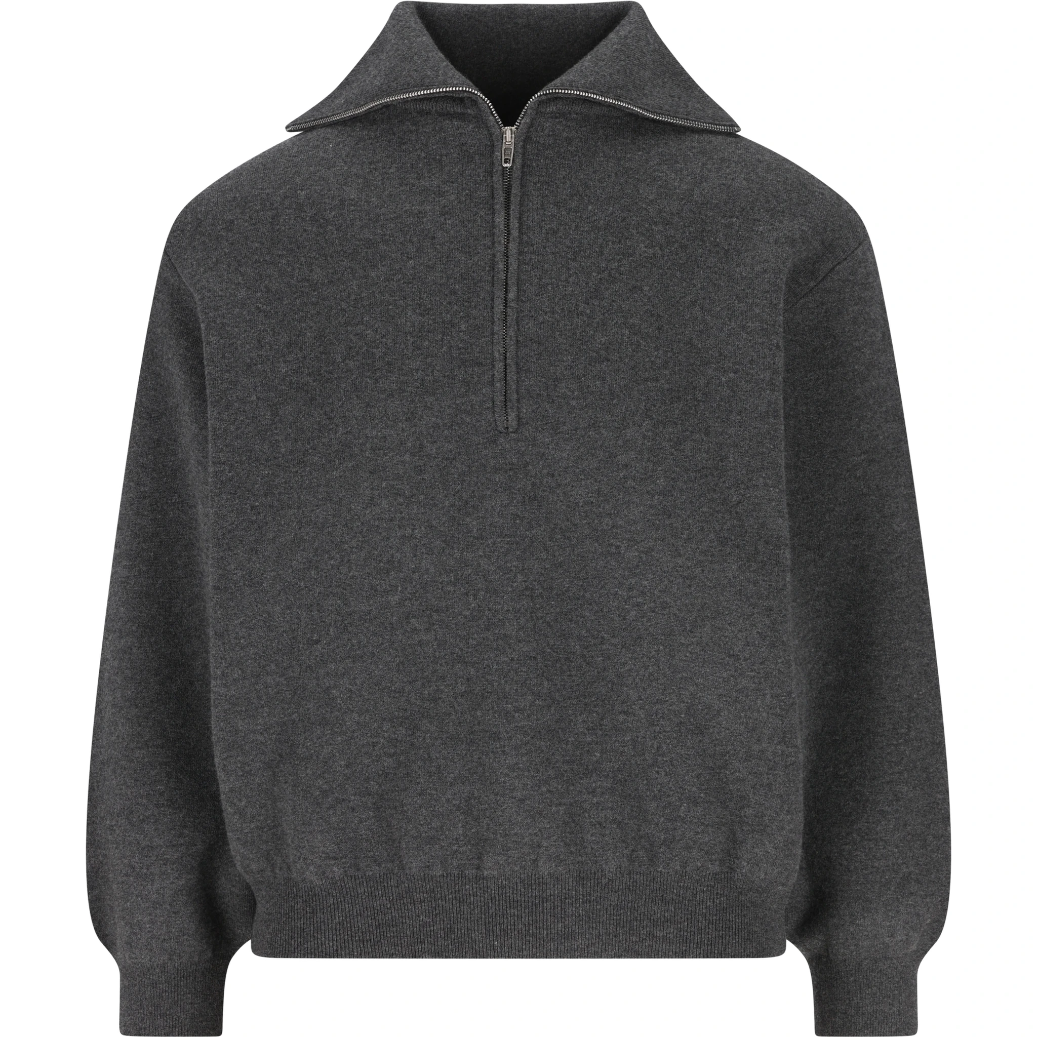 كنزات بالنسياغا