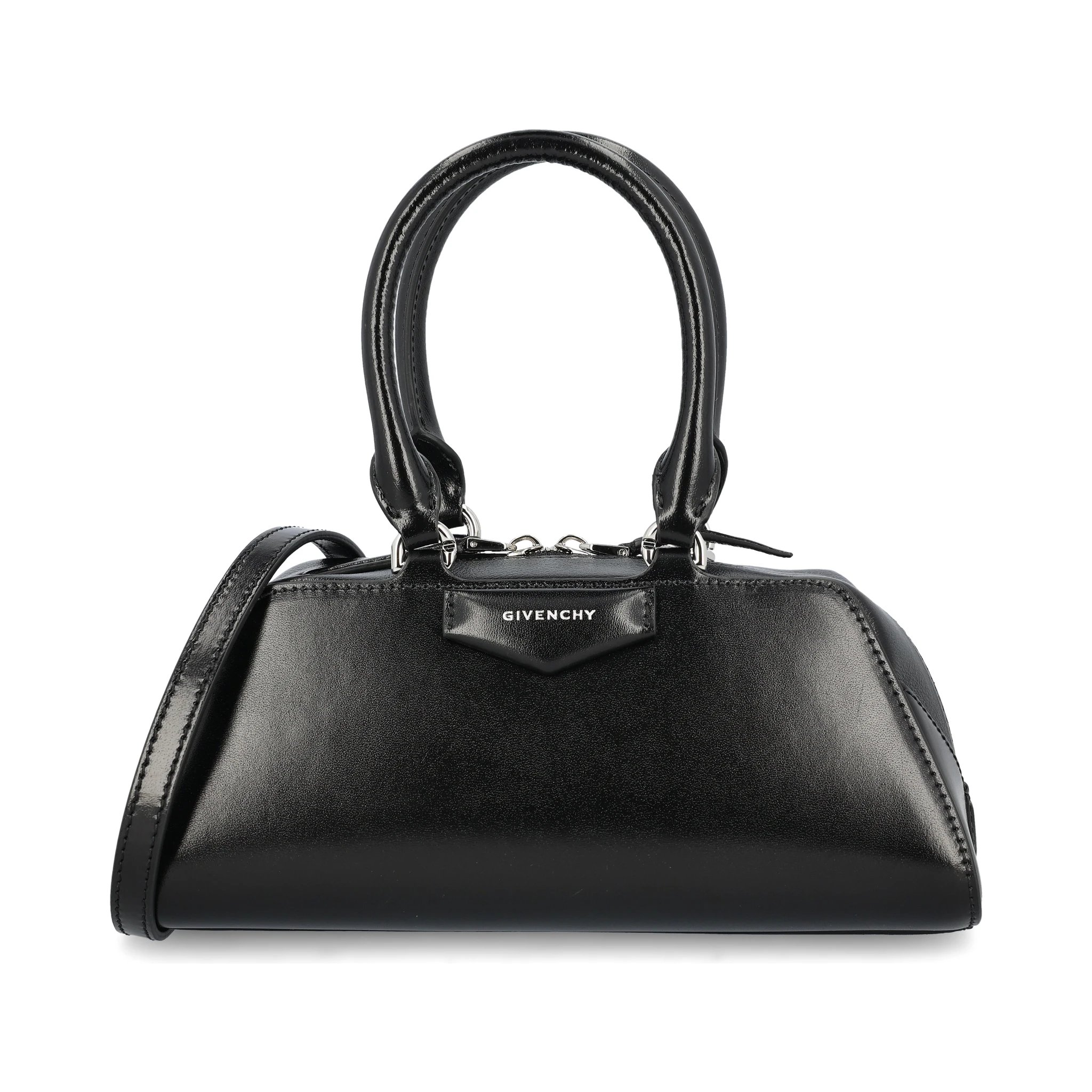 حقائب جيفنشي.. أسود