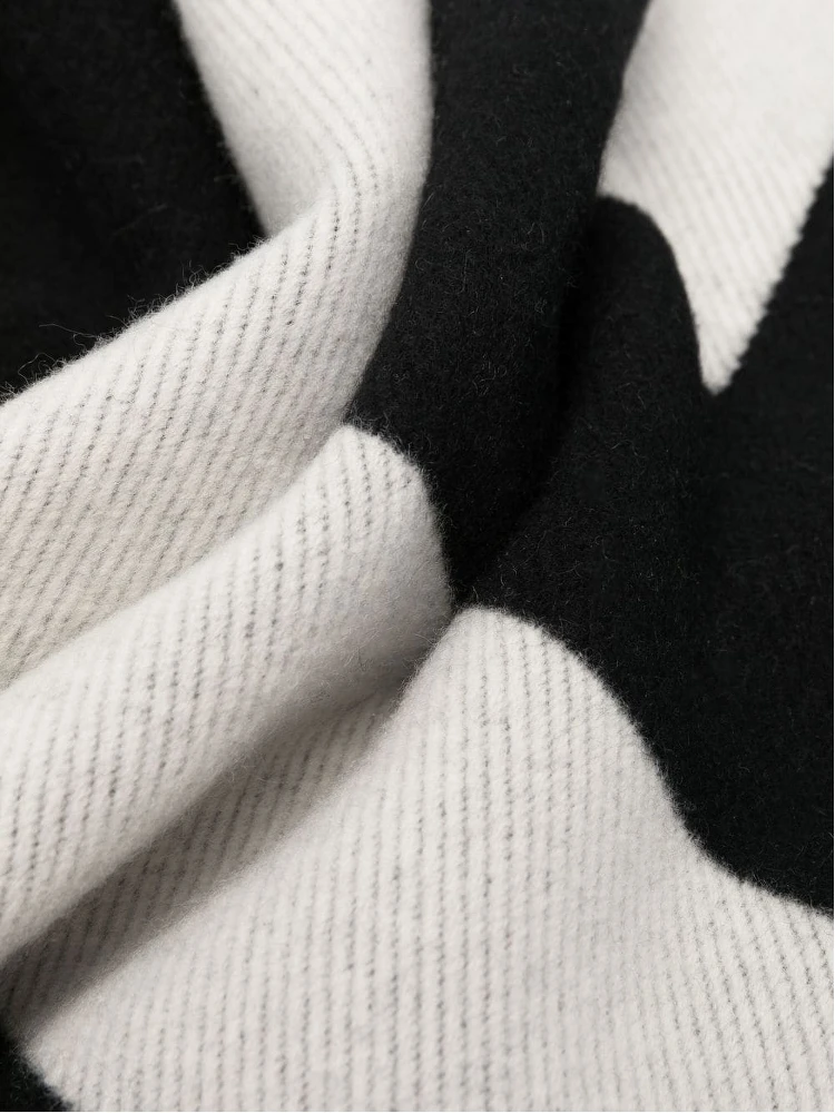 Givenchy Homeware Black alternative