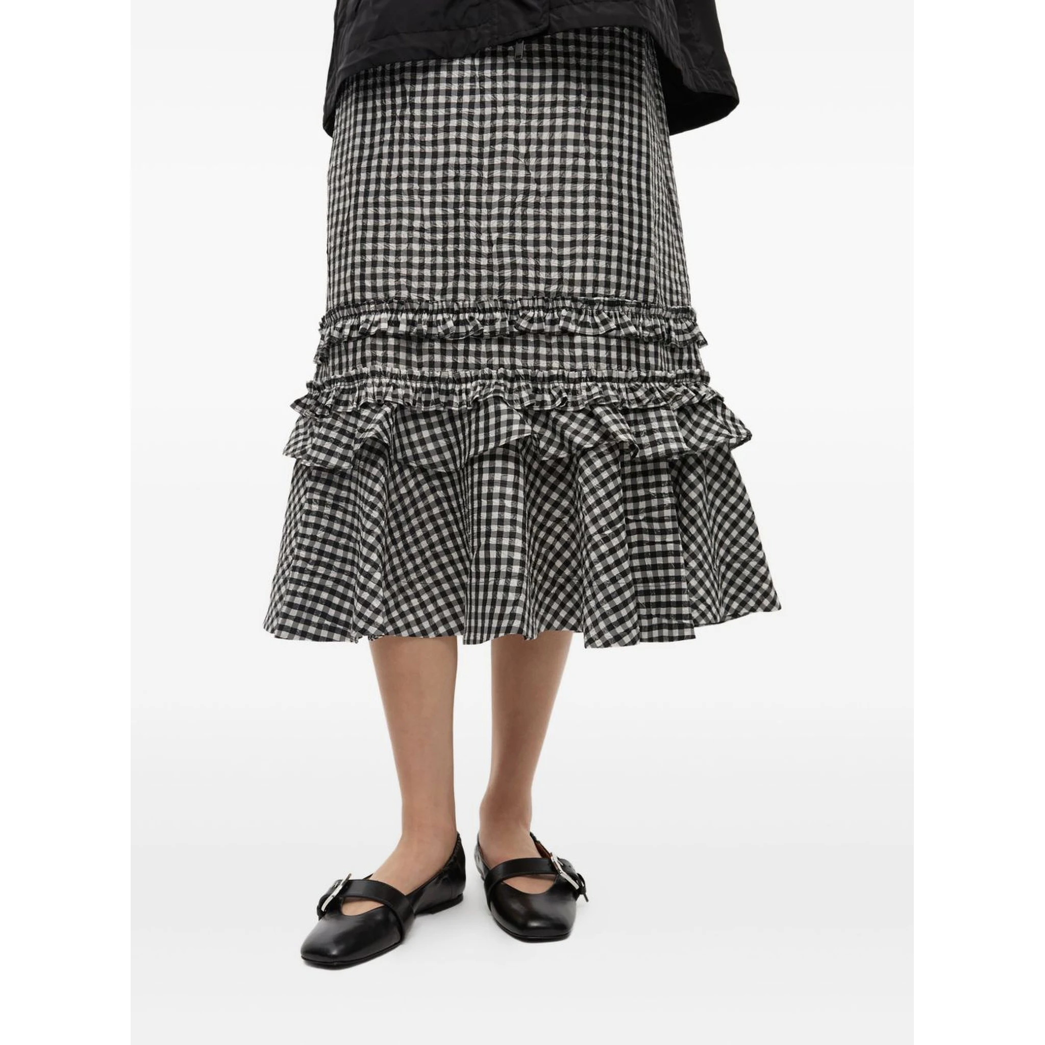 حذاء غاني مسطح أسود