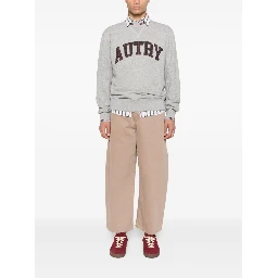 كنزات أوتري الرمادية