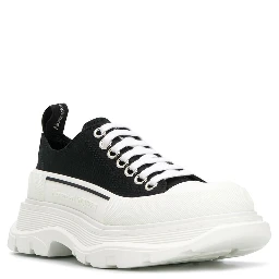 أحذية رياضية من ألكسندر ماكوين