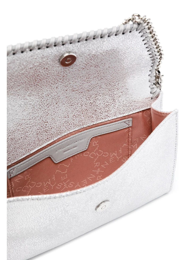 حقائب ستيلا مكارتني.. فضية