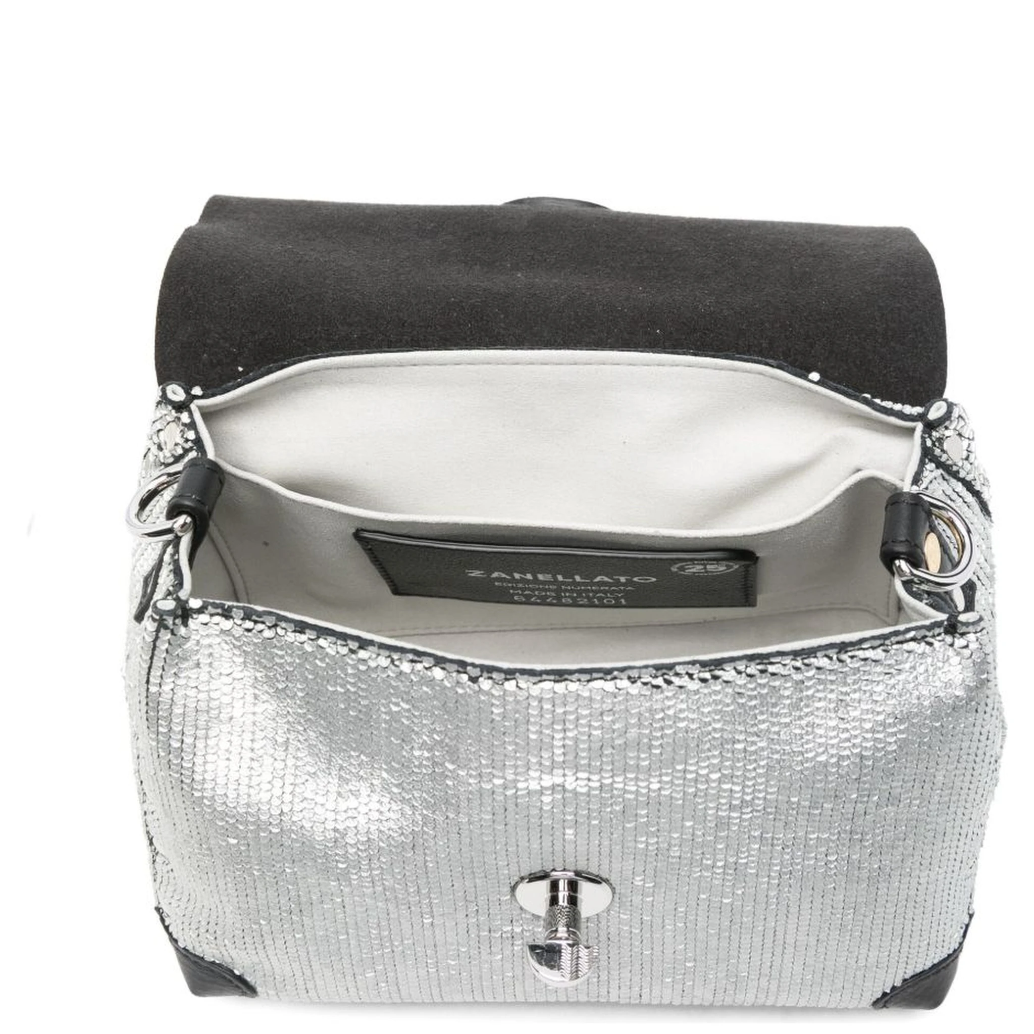 حقائب زانيلاتو.. فضية