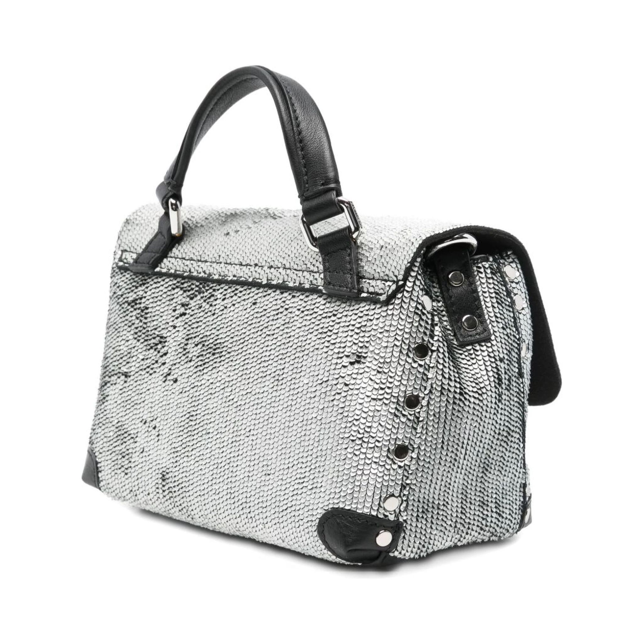 حقائب زانيلاتو.. فضية