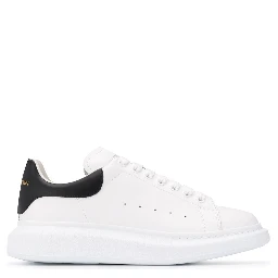 حذاء رياضي أسود من ألكسندر ماكوين