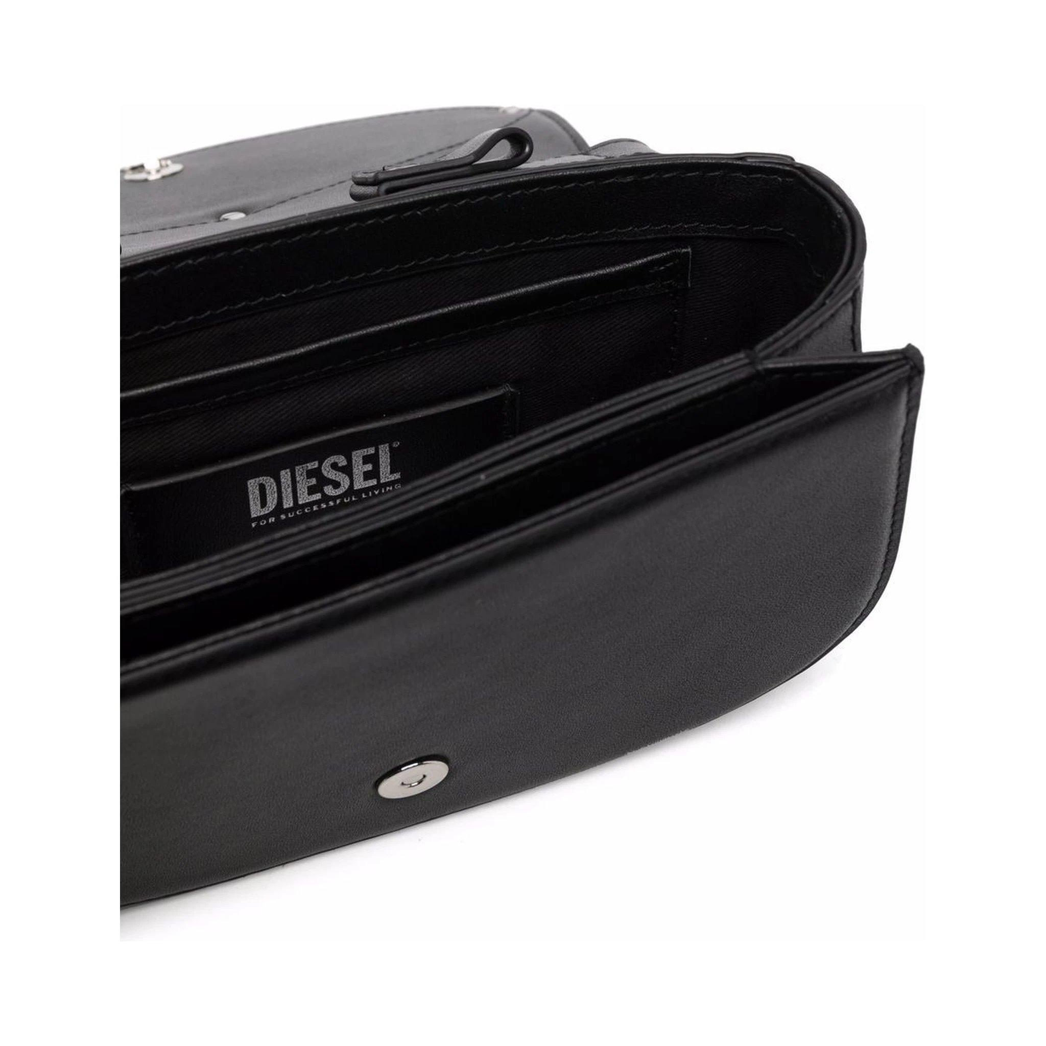 حقائب ديزل.. أسود