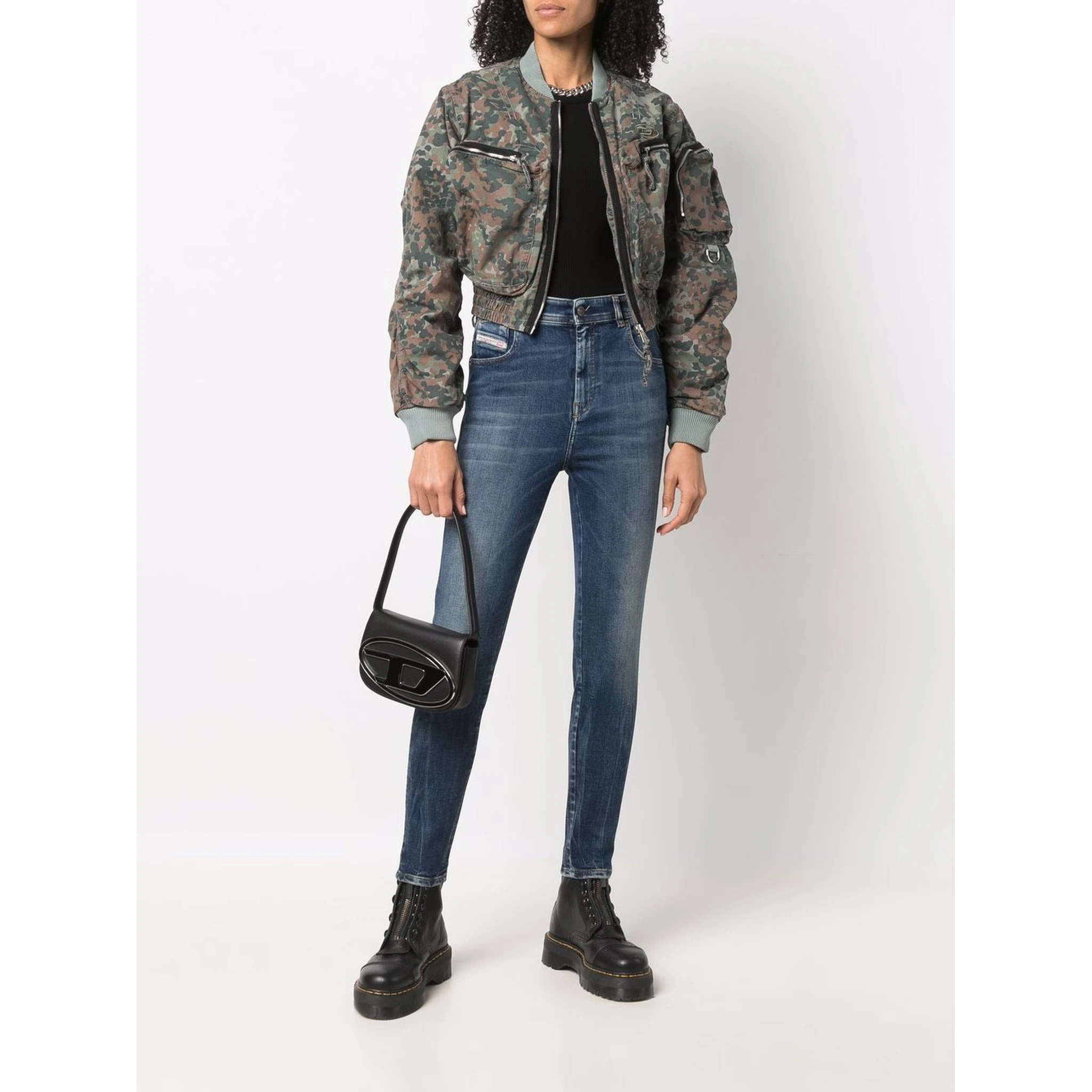 حقائب ديزل.. أسود