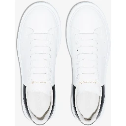 حذاء رياضي أسود من ألكسندر ماكوين