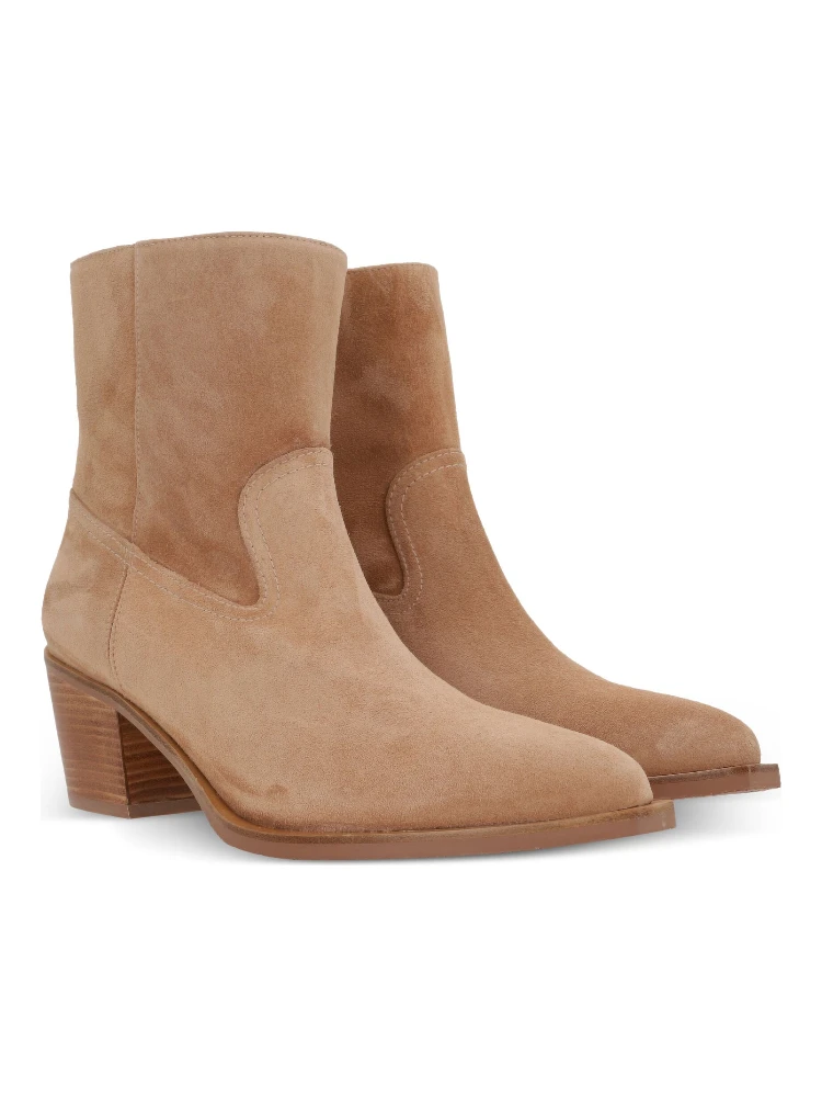 Stuart Weitzman Boots Brown alternative