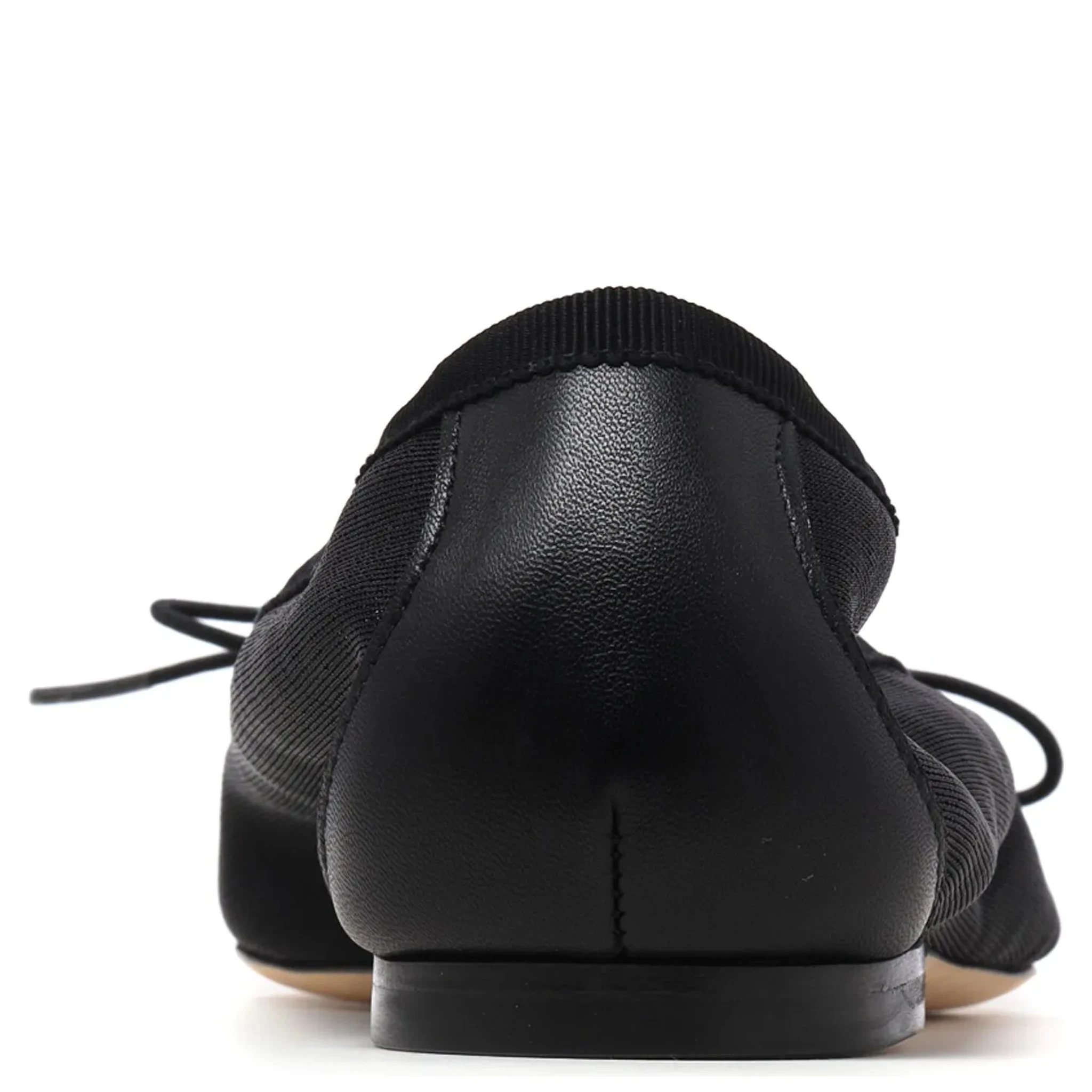 أحذية سيمون روشا المسطحة