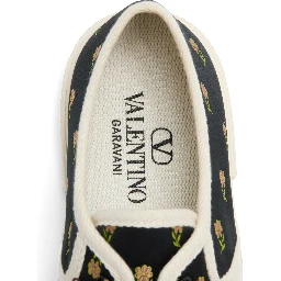 Valentino Garavani Sneakers Black