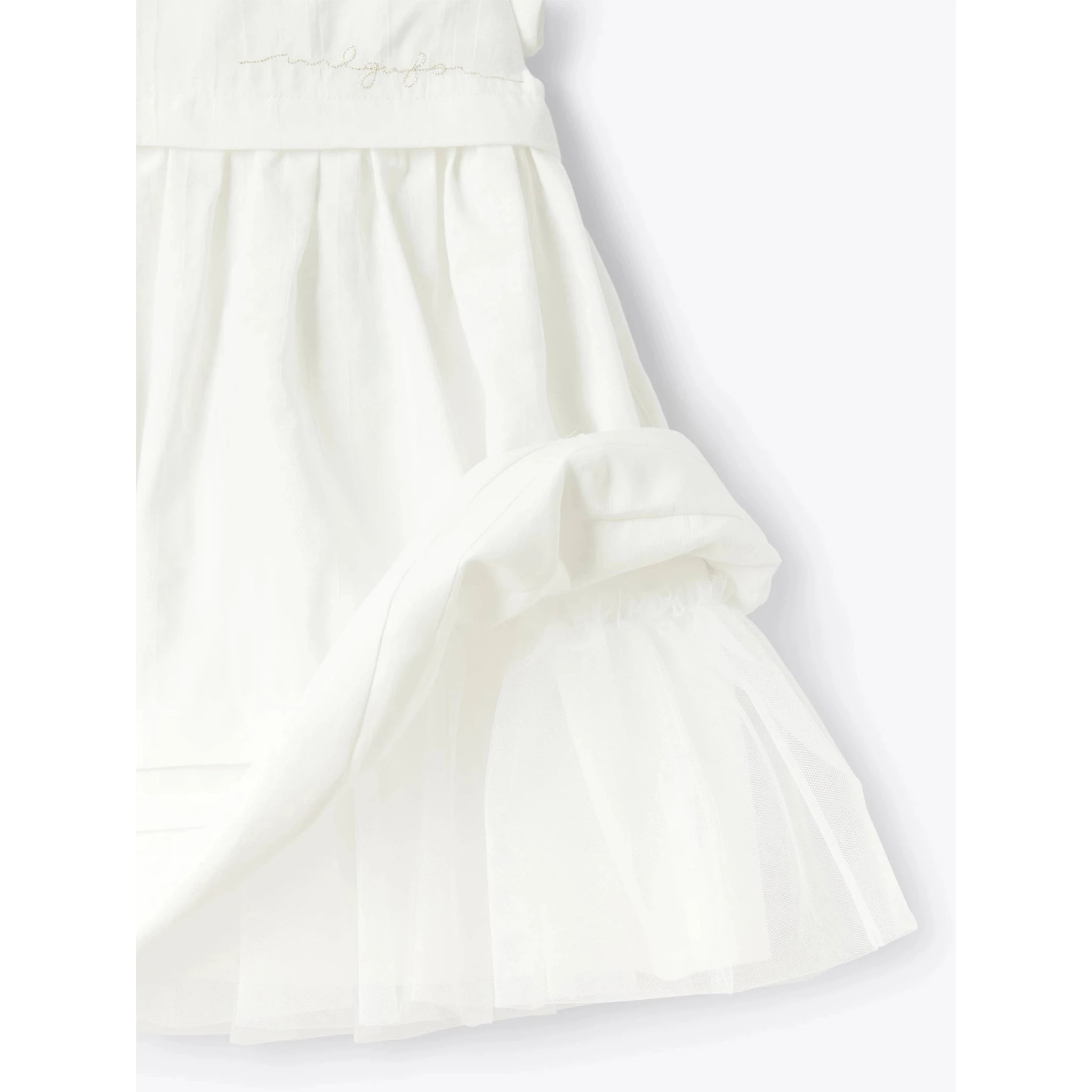 فساتين إيل جوفو