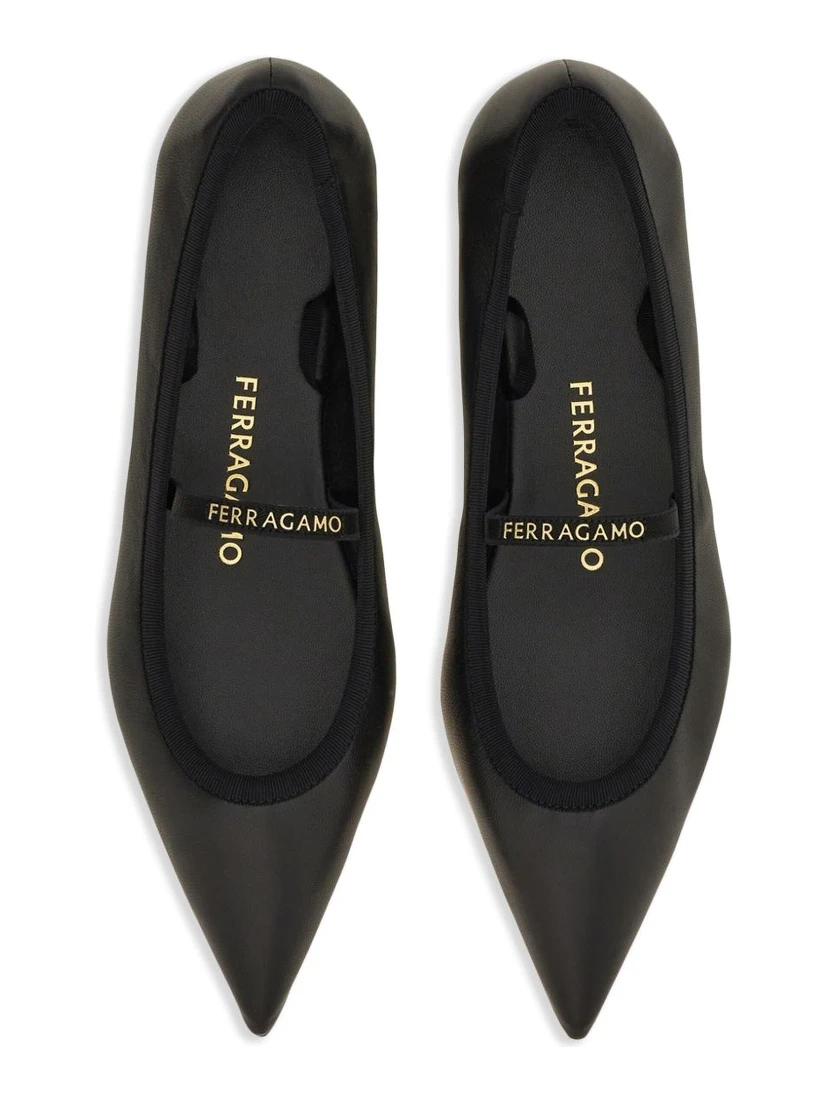 Ferragamo Flat shoes Black