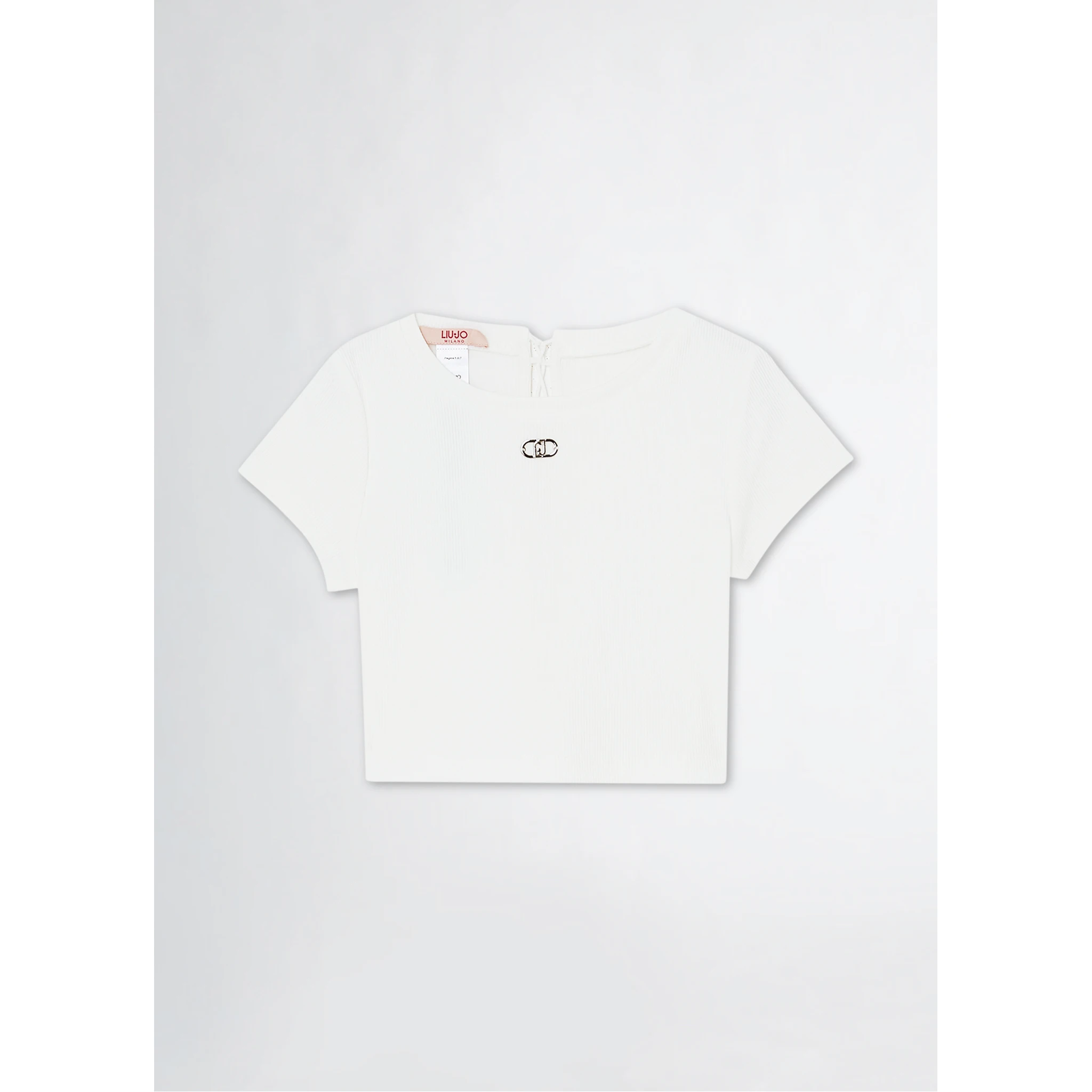 تيشيرتات وبولو من تصميم ليو جو