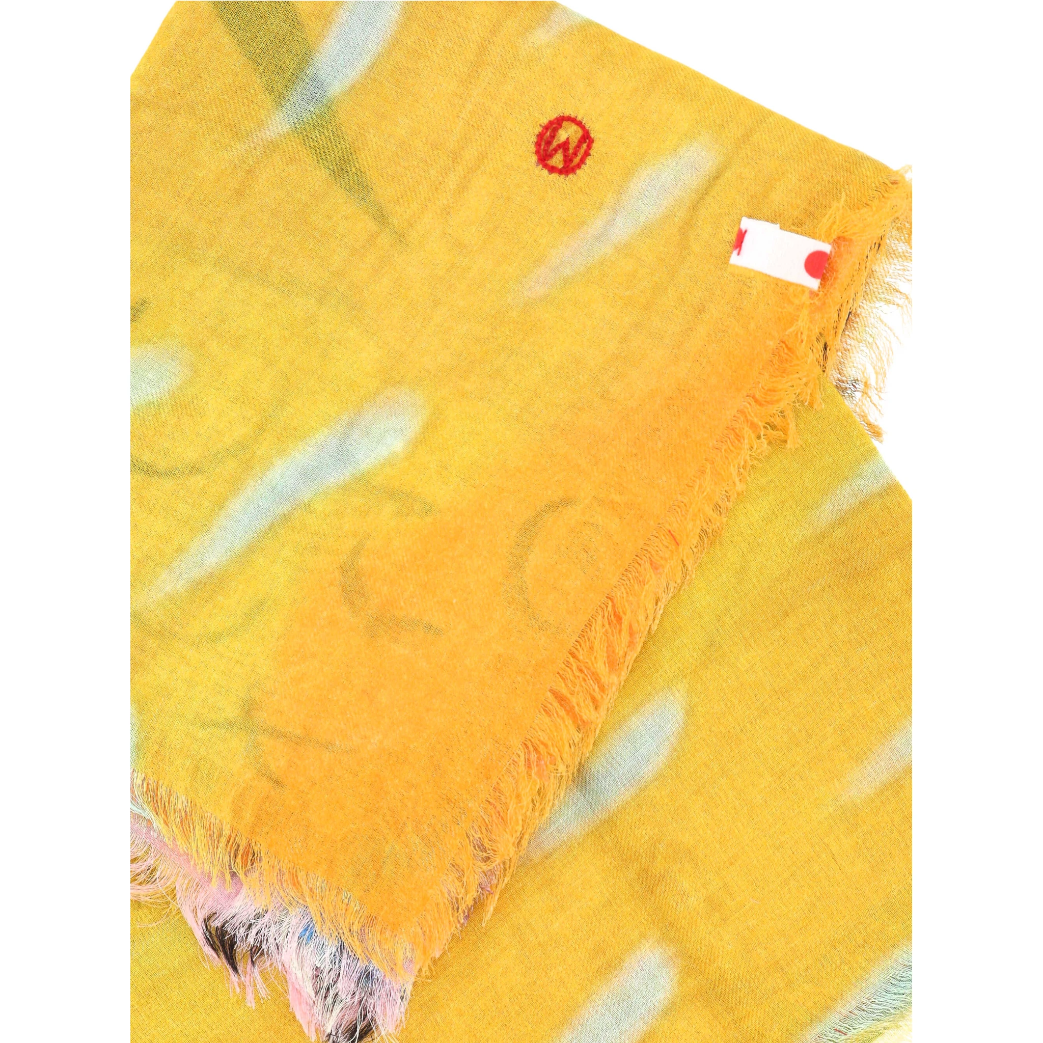 TALKING WALLS Scarfs