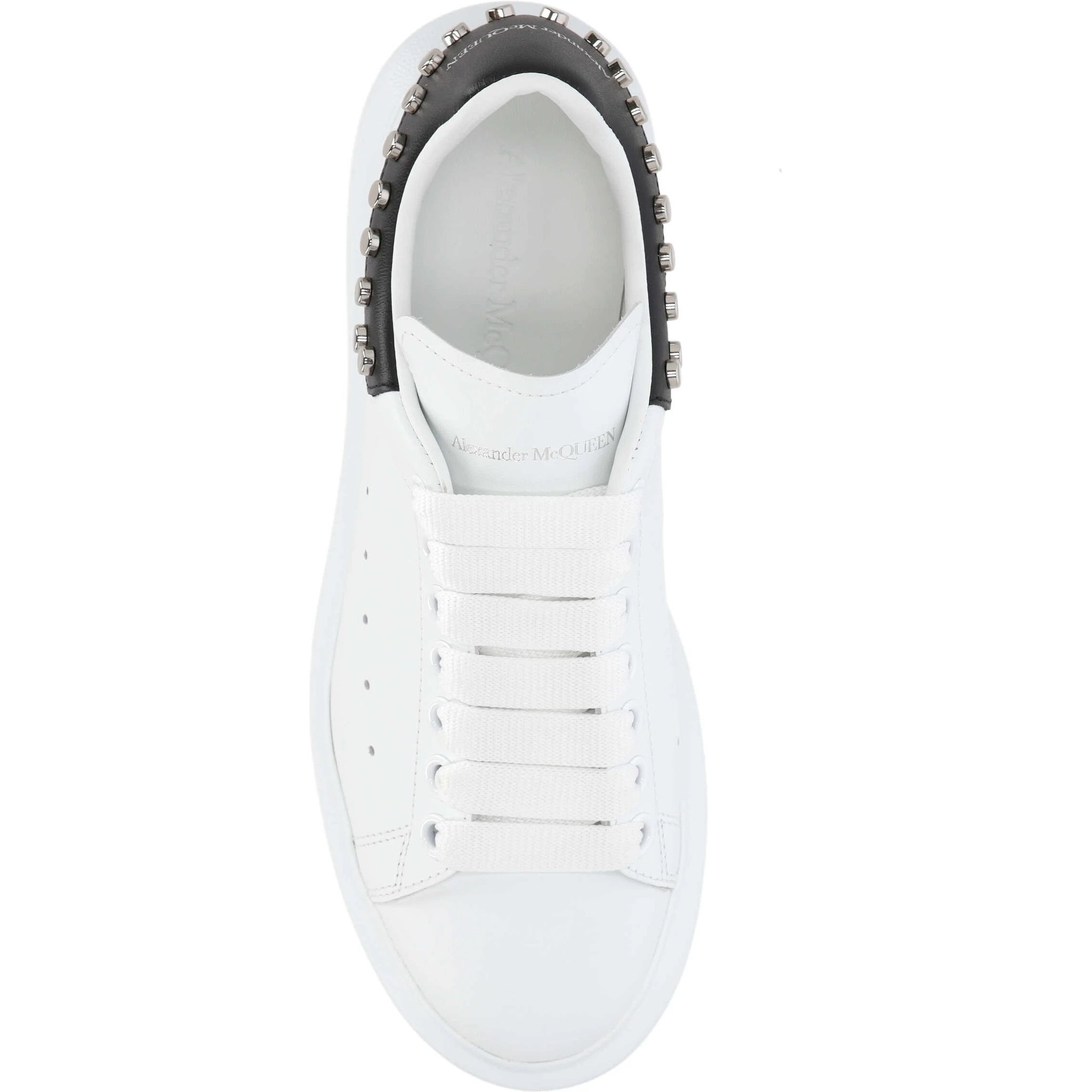 أحذية رياضية من ألكسندر ماكوين