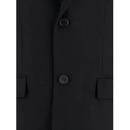 جاكيتات بالنسياغا