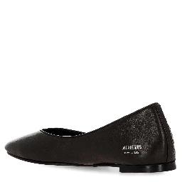 JACQUEMUS Flat shoes