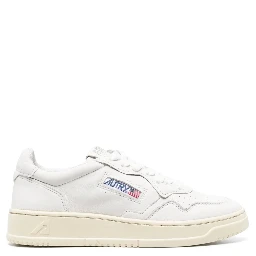 أحذية رياضية من أوتري