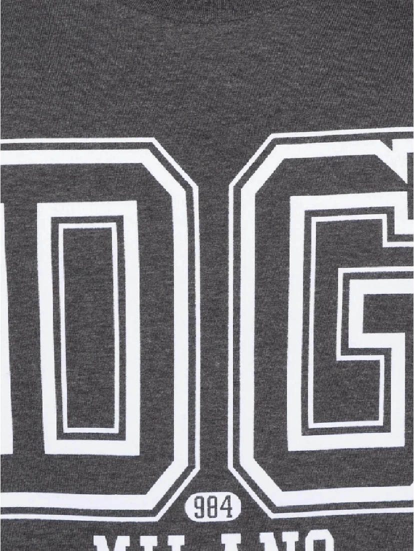 تيشيرتات وبولو من دولتشي آند غابانا