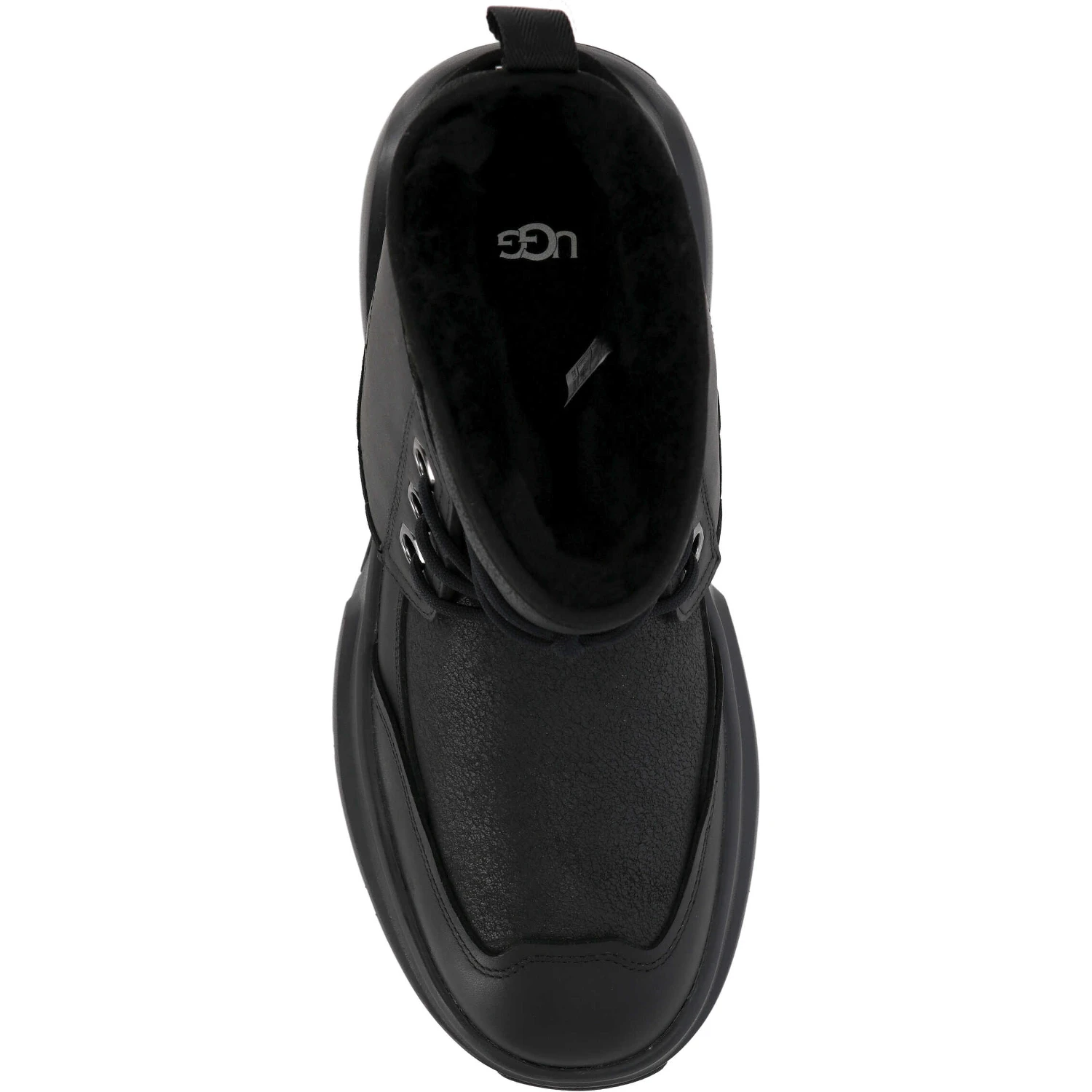 أحذية UGG سوداء