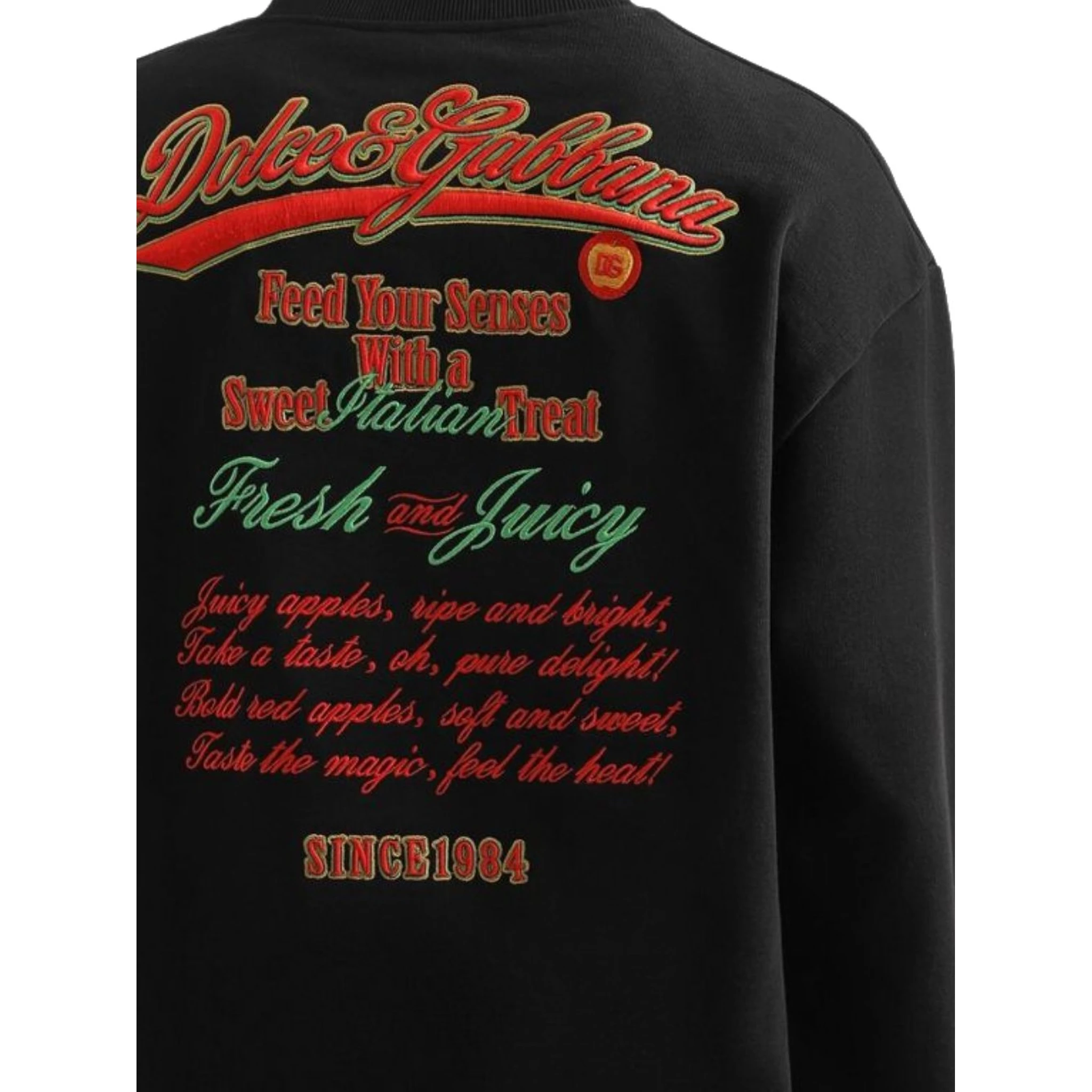 كنزات دولتشي آند غابانا سوداء