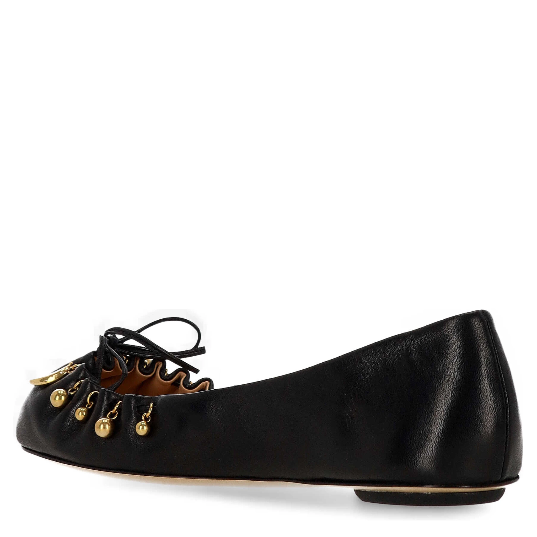 حذاء مسطح أسود من كلوي