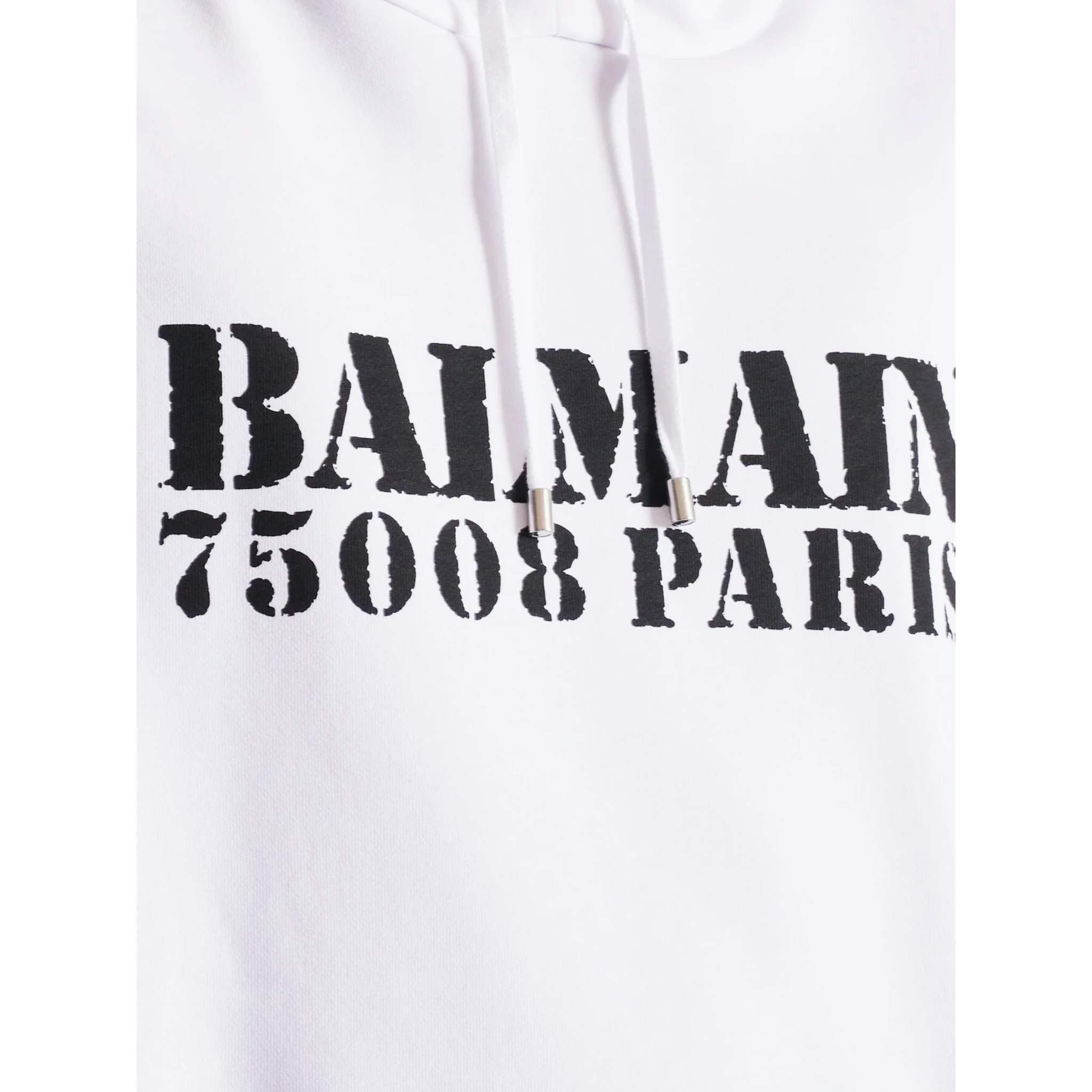 كنزات بالمان بيضاء