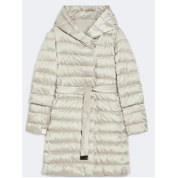 معاطف ماكس مارا المكعبة