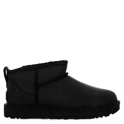أحذية UGG سوداء