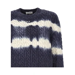 كنزات أوف وايت