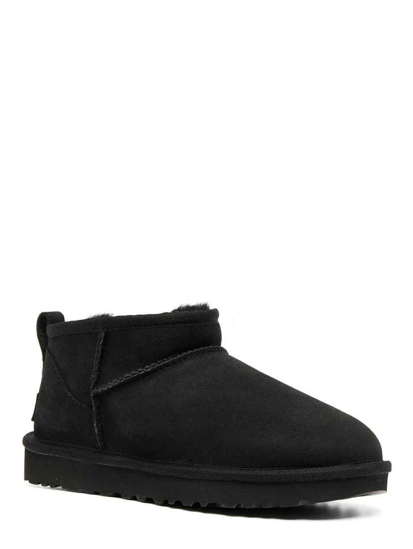 UGG Boots Black