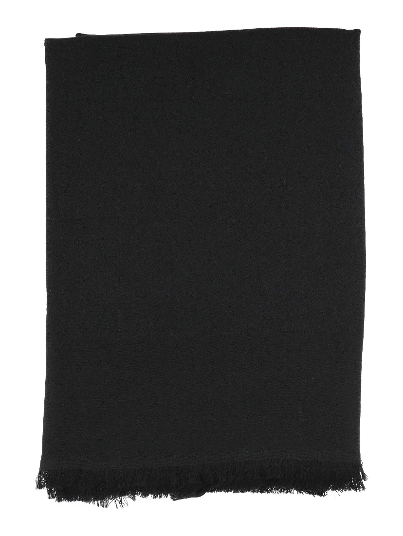 أوشحة غوتشي سوداء