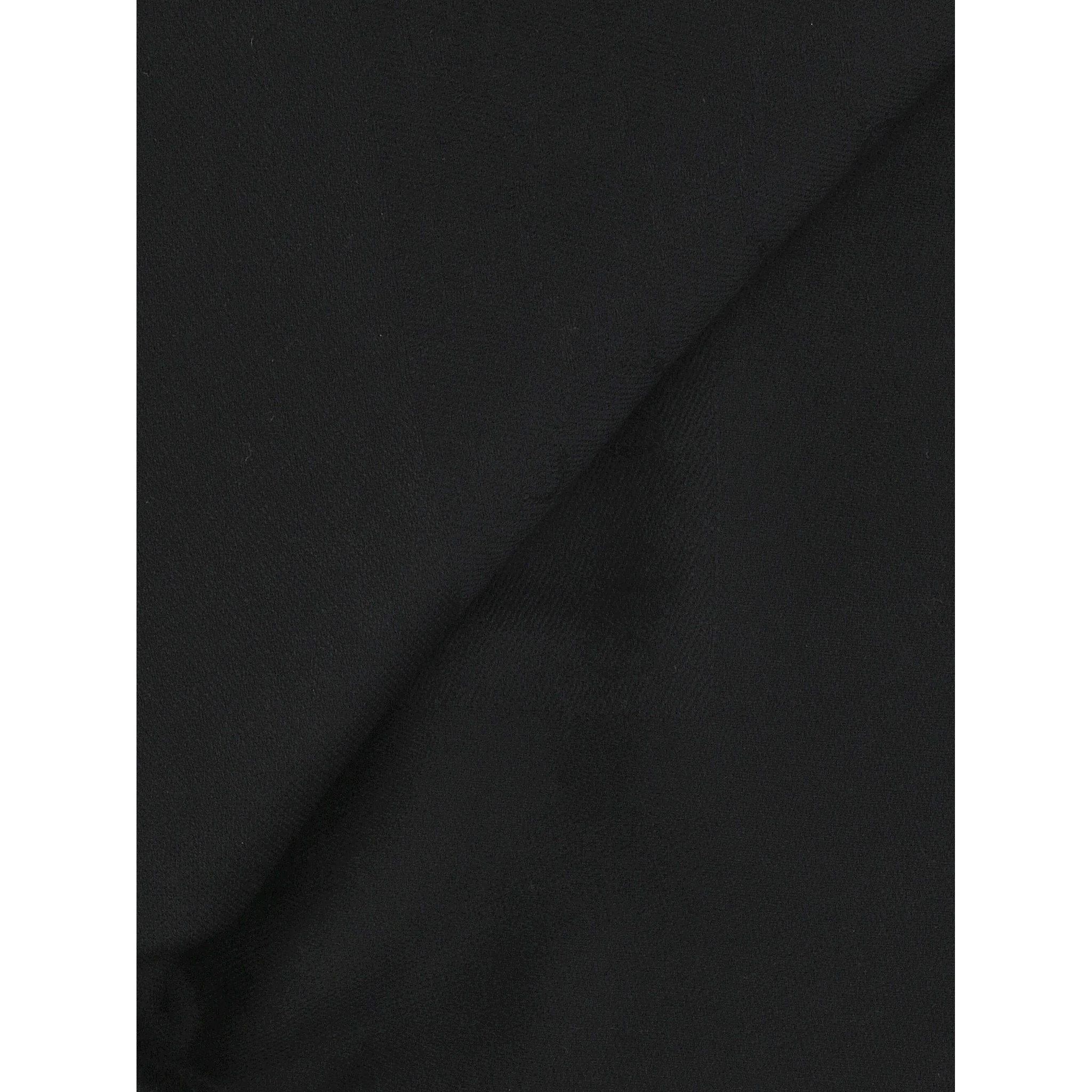 أوشحة غوتشي سوداء