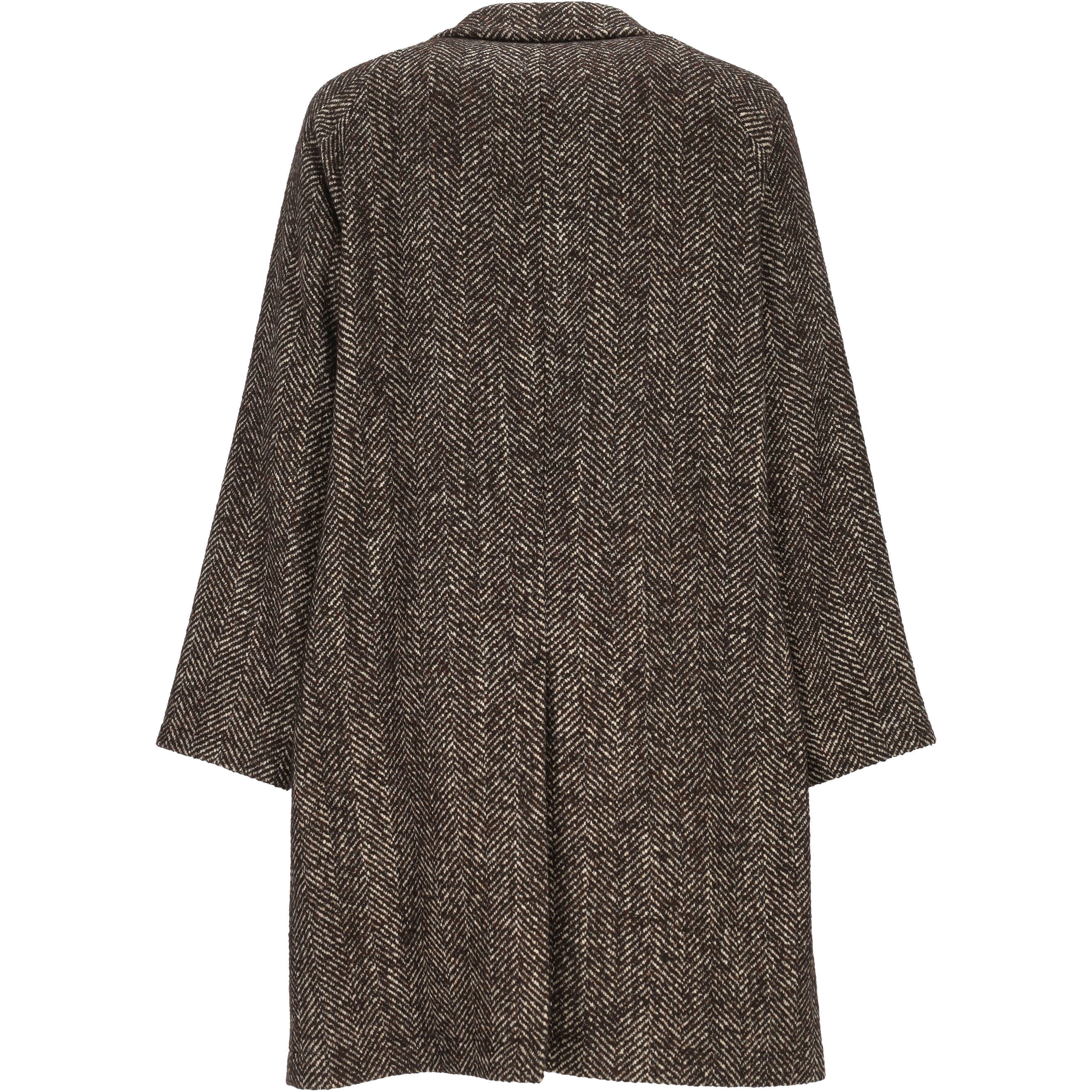 L.B.M. 1911 Coats