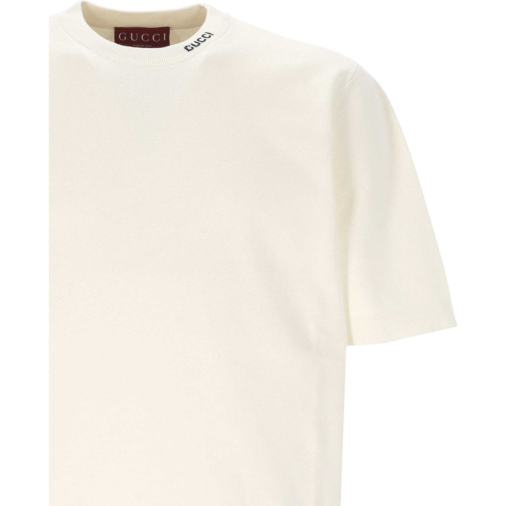 كنزات غوتشي بيضاء