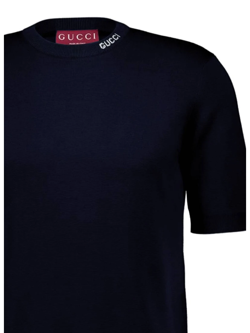 كنزات غوتشي زرقاء