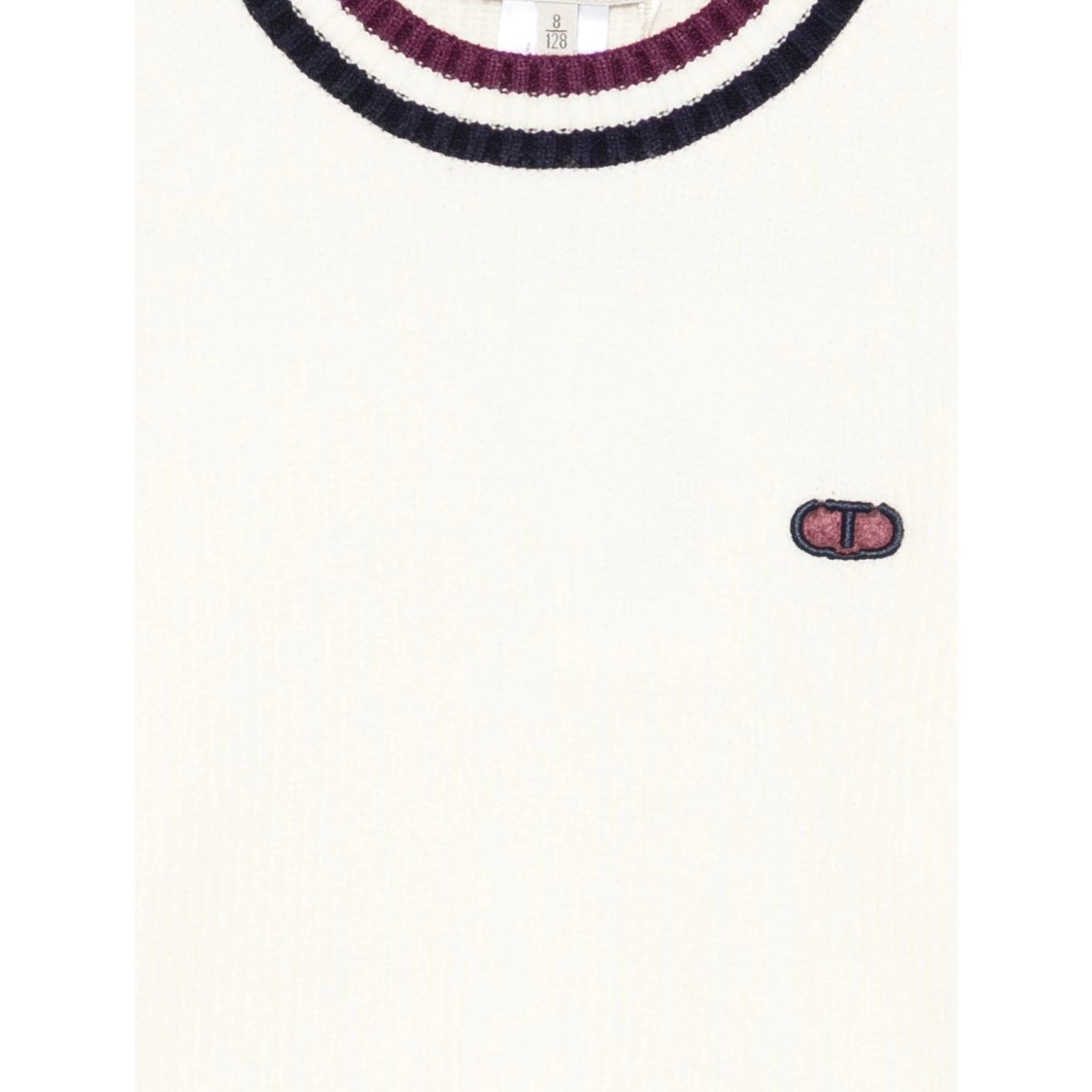 طقم كنزات متطابقة