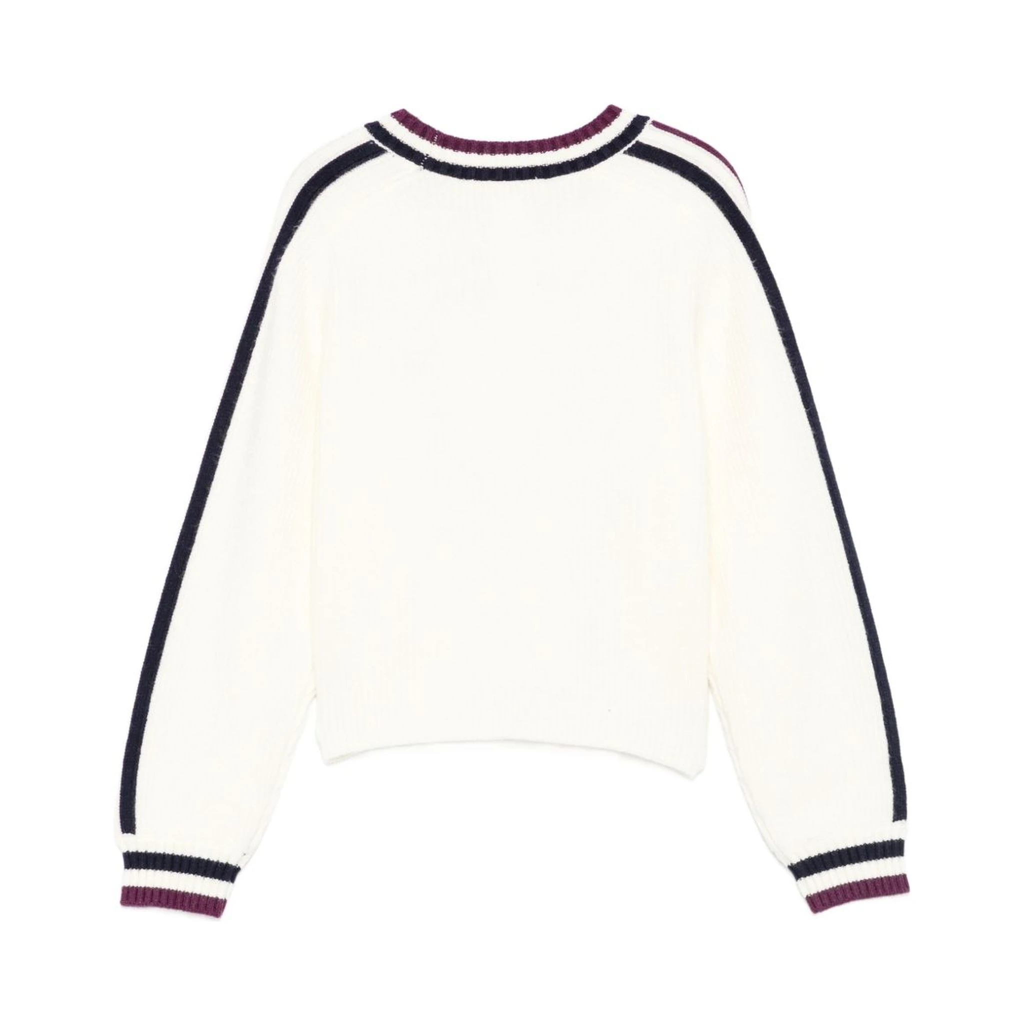 طقم كنزات متطابقة